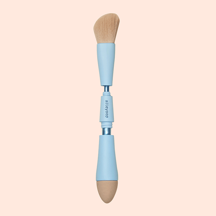 LE RÊVE 4-in-1 Makeup Brush™